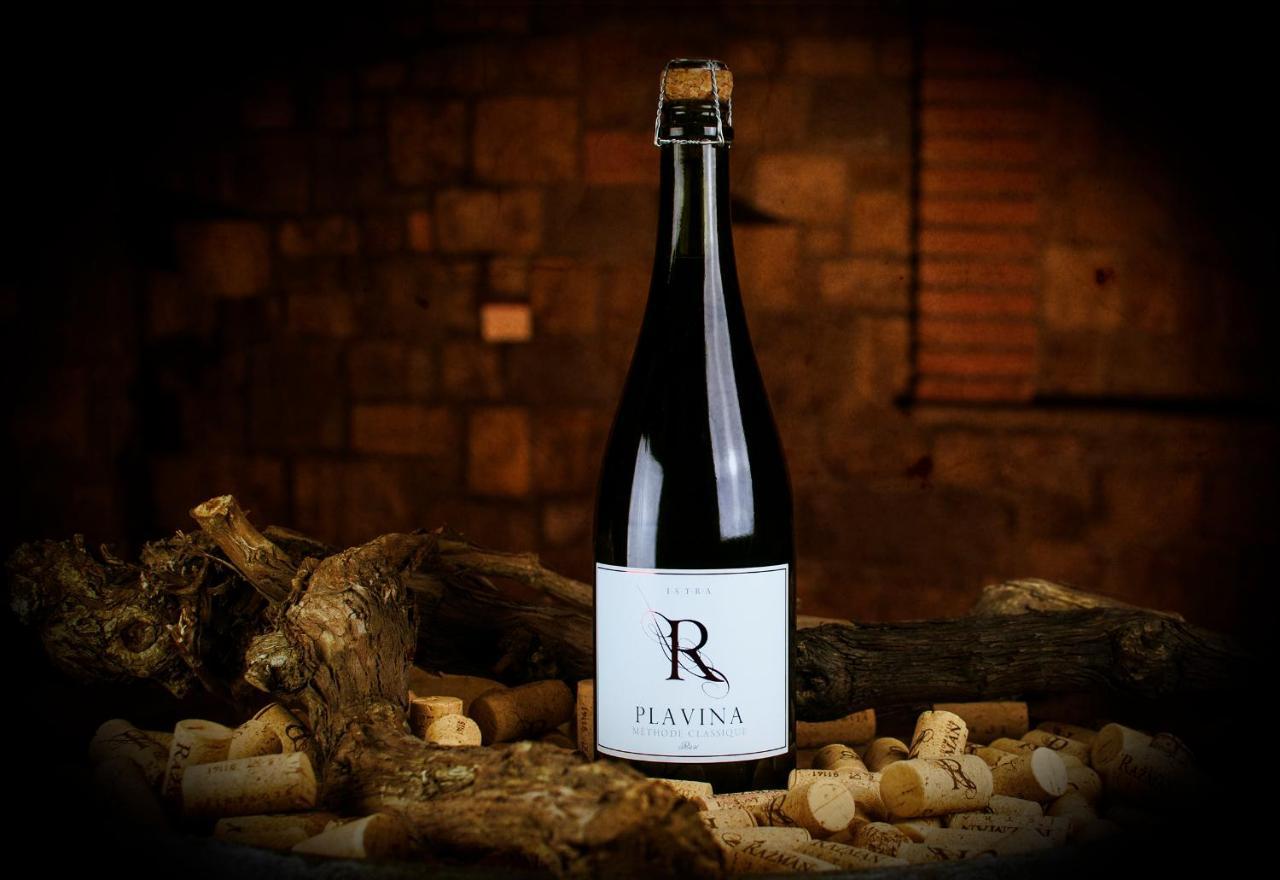 Razman Wine Rooms Gracisce ภายนอก รูปภาพ